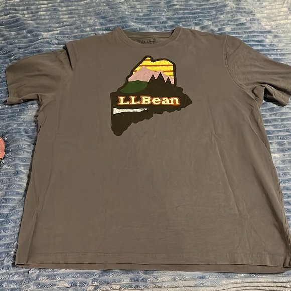 LL Bean t-shirt - Picture 2 of 3